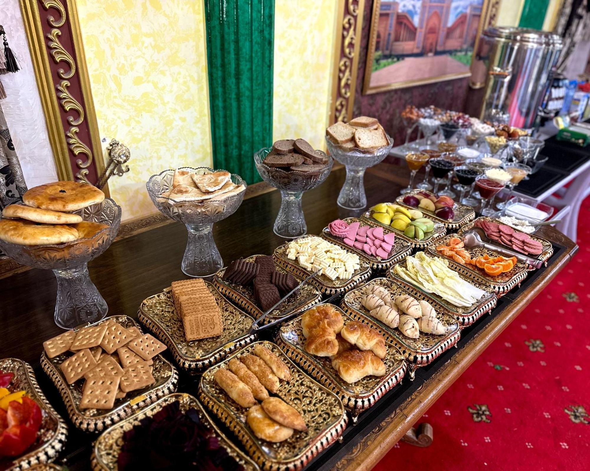 Qibla Tozabog Hotel Khiva Luaran gambar