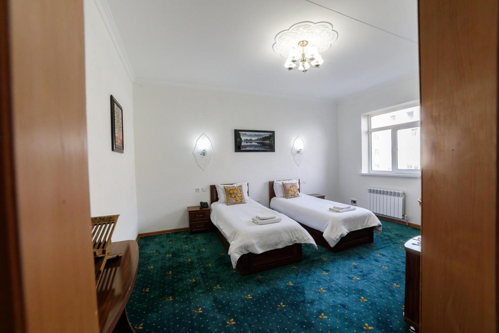 Qibla Tozabog Hotel Khiva Luaran gambar