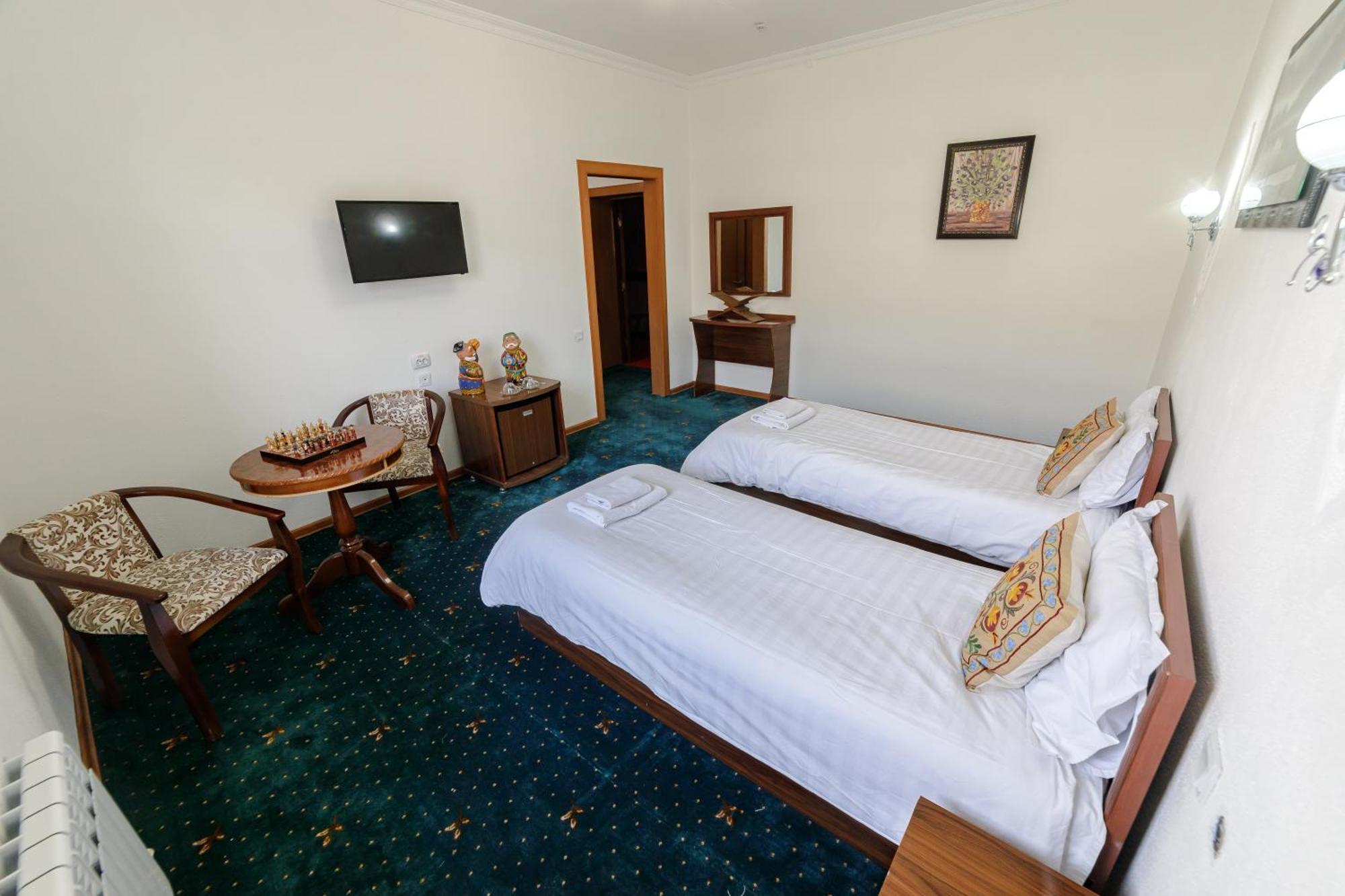 Qibla Tozabog Hotel Khiva Luaran gambar