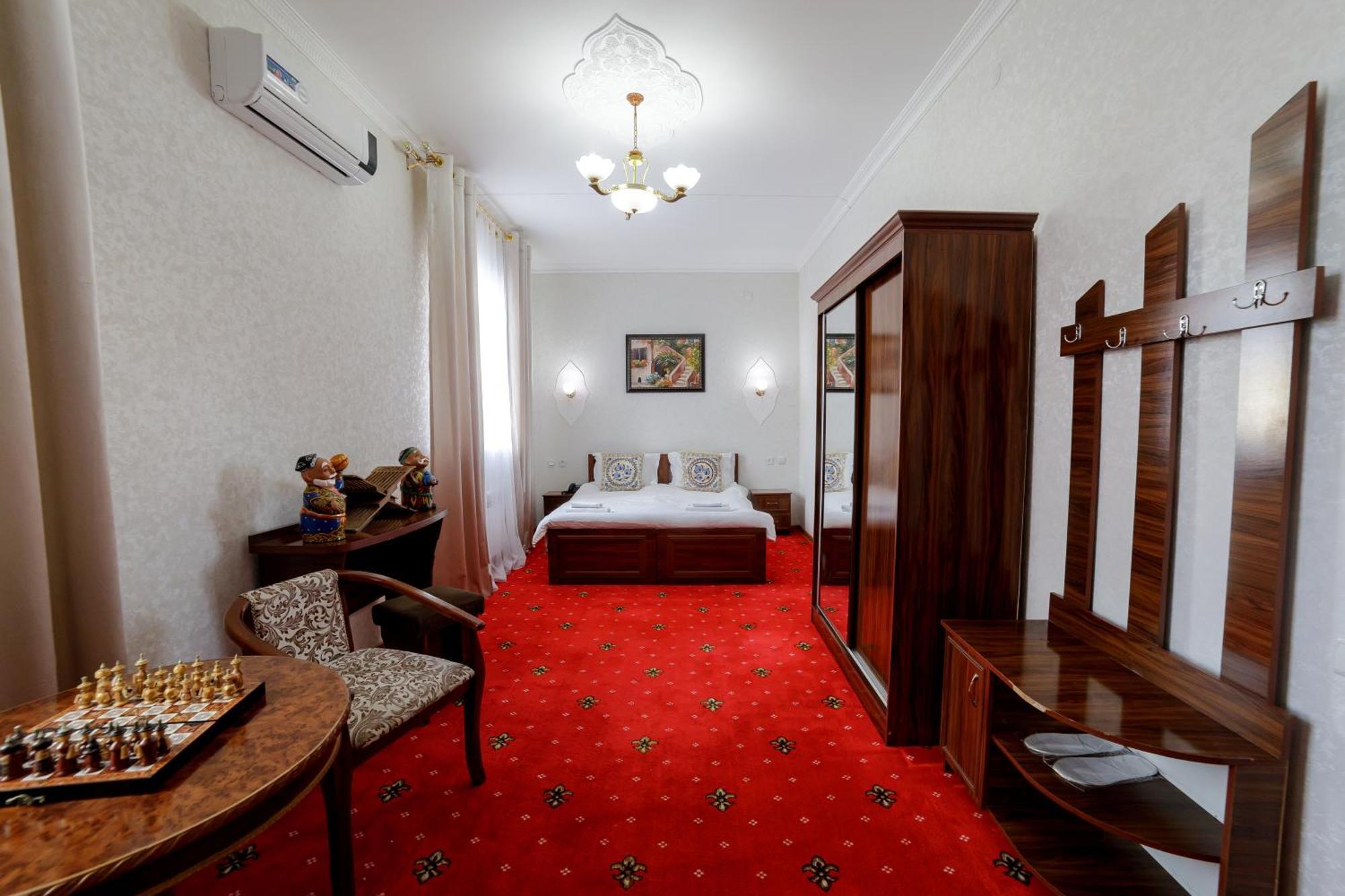Qibla Tozabog Hotel Khiva Luaran gambar