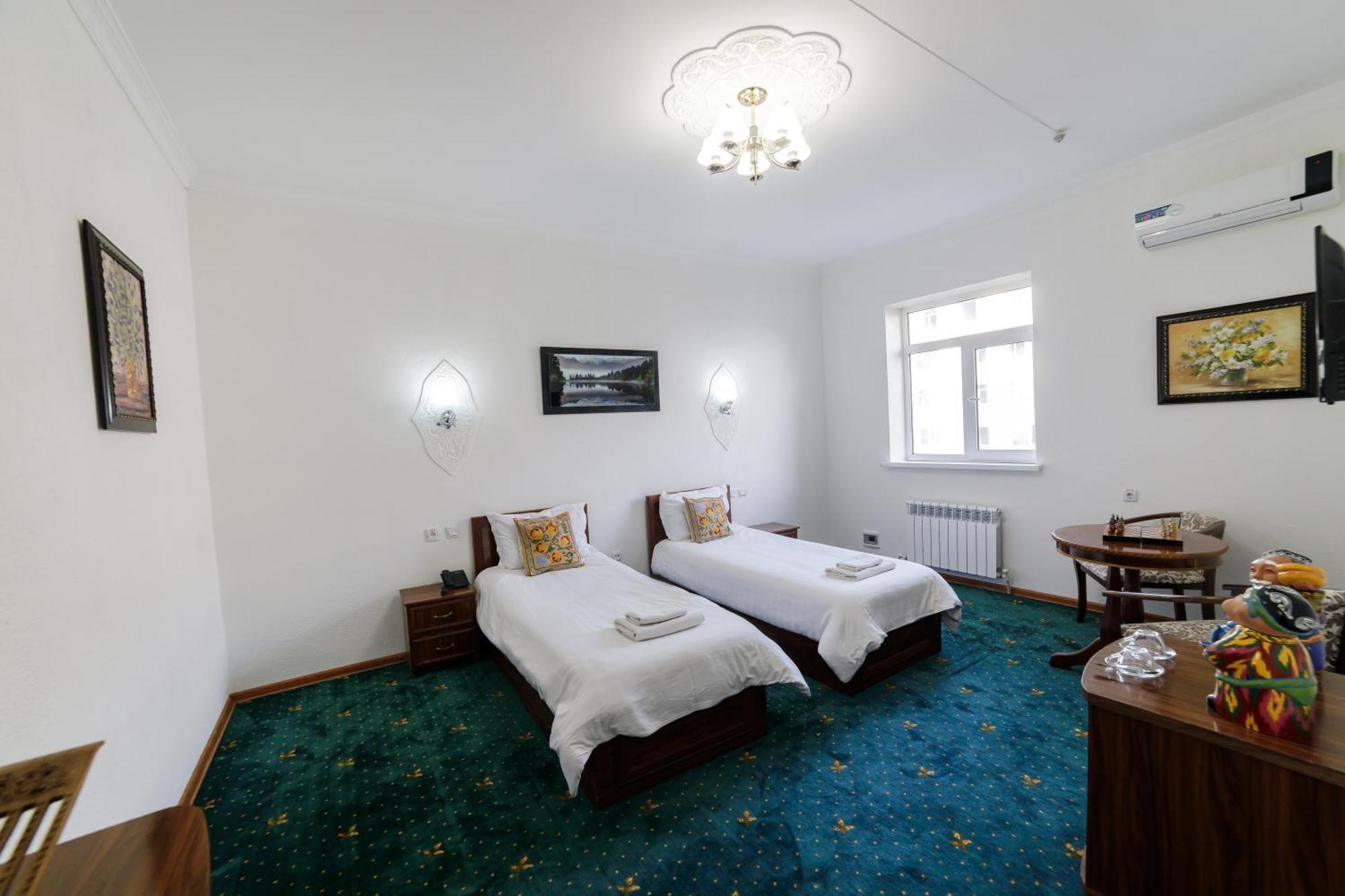 Qibla Tozabog Hotel Khiva Luaran gambar